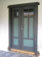 Dveře vchodové masiv 1